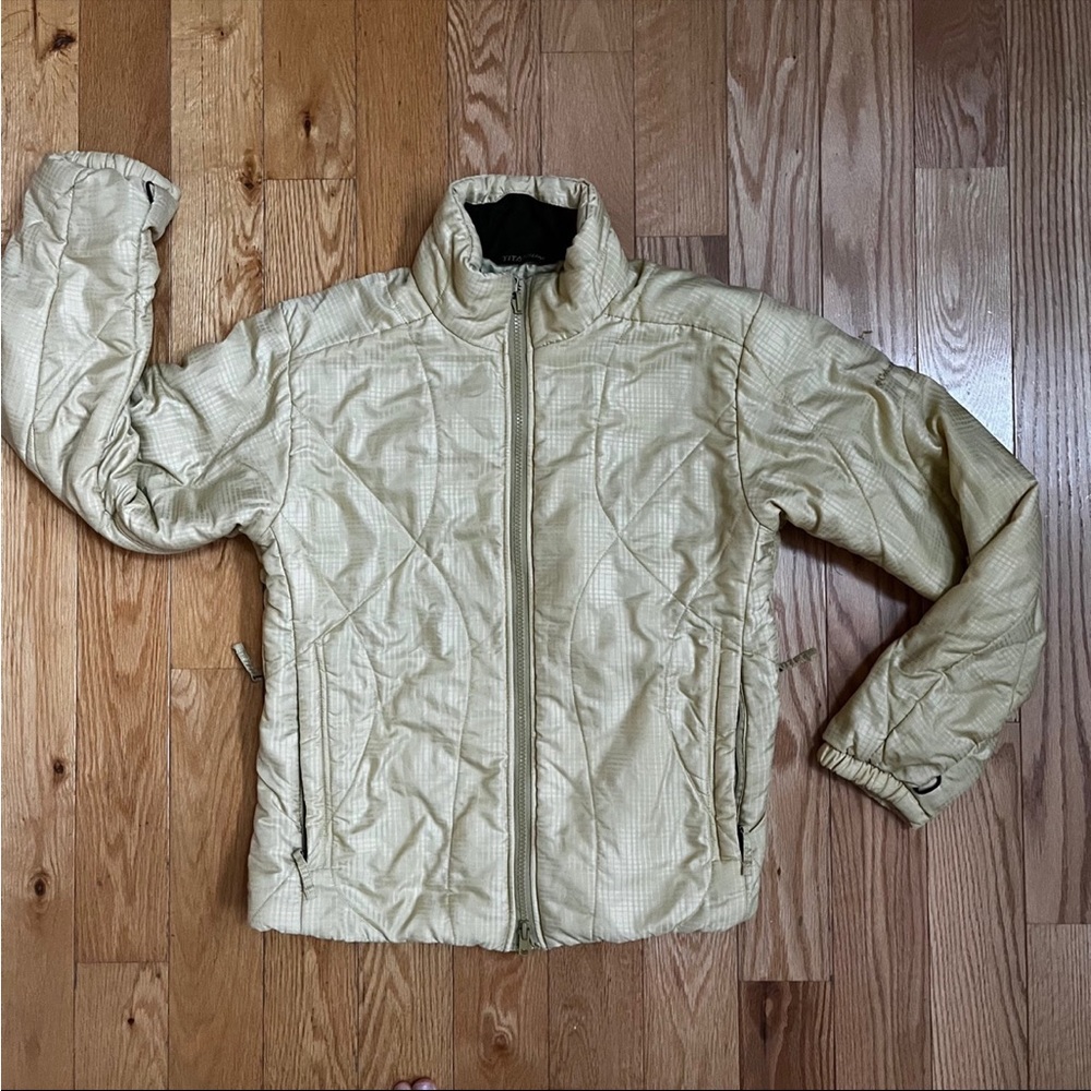 Light yellow Columbia Titanium coat